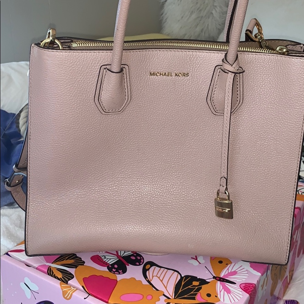 Mauv Michael Kors bag